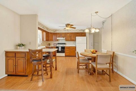 Tiny photo for 710 Hawthorne Drive, Circleville, OH 43113 (MLS # 226004286)