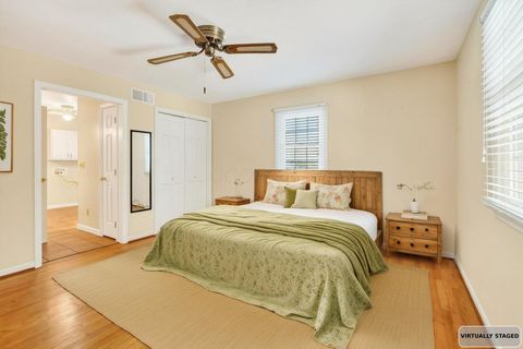 Tiny photo for 710 Hawthorne Drive, Circleville, OH 43113 (MLS # 226004286)