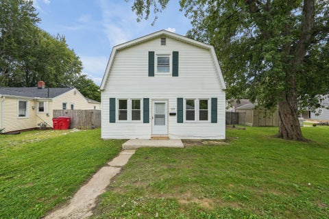 Photo of 110 Maryland Avenue, London, OH 43140 (MLS # 226038677)