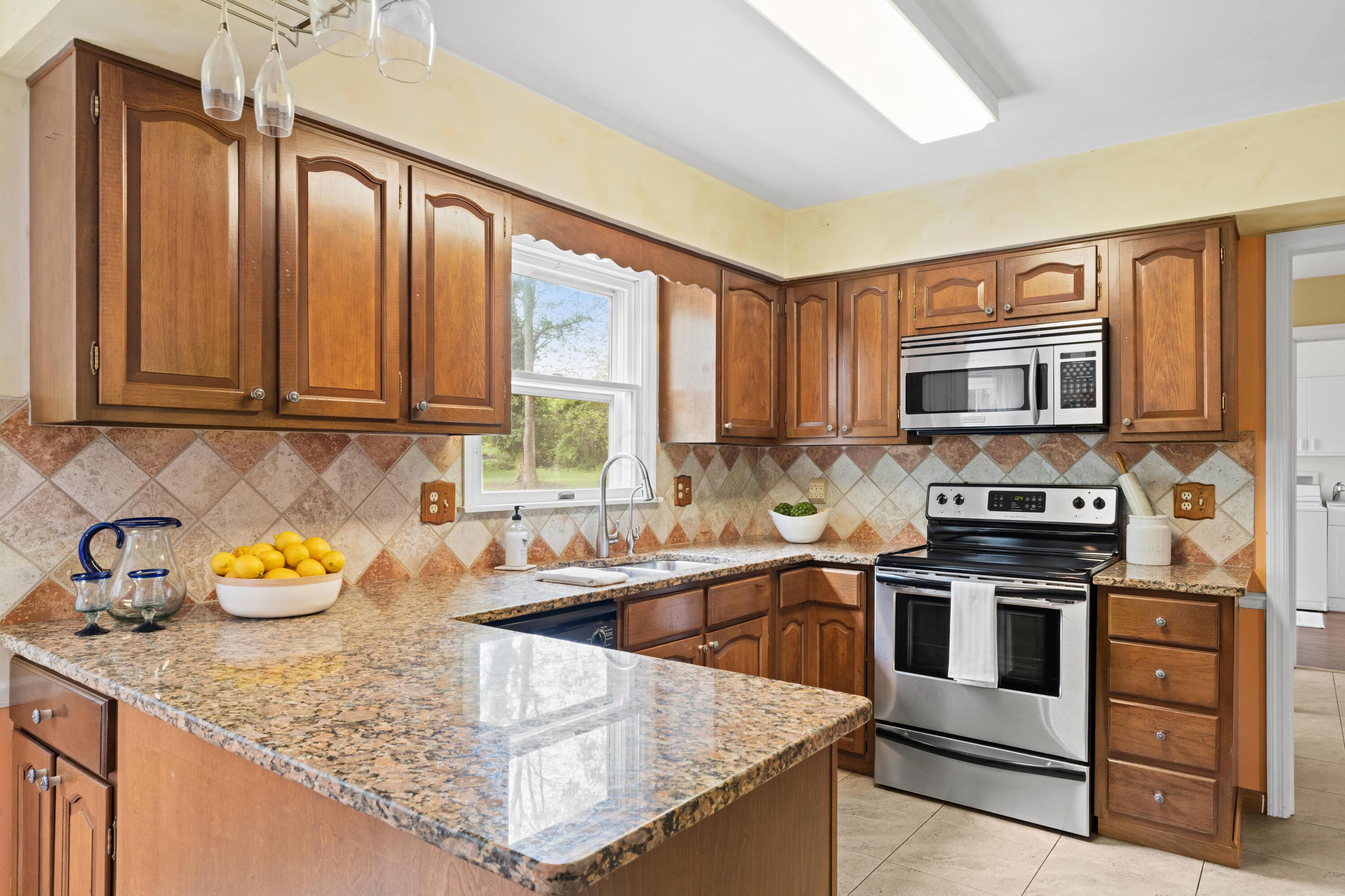 115 Cottswold Drive, Delaware, Ohio image 15