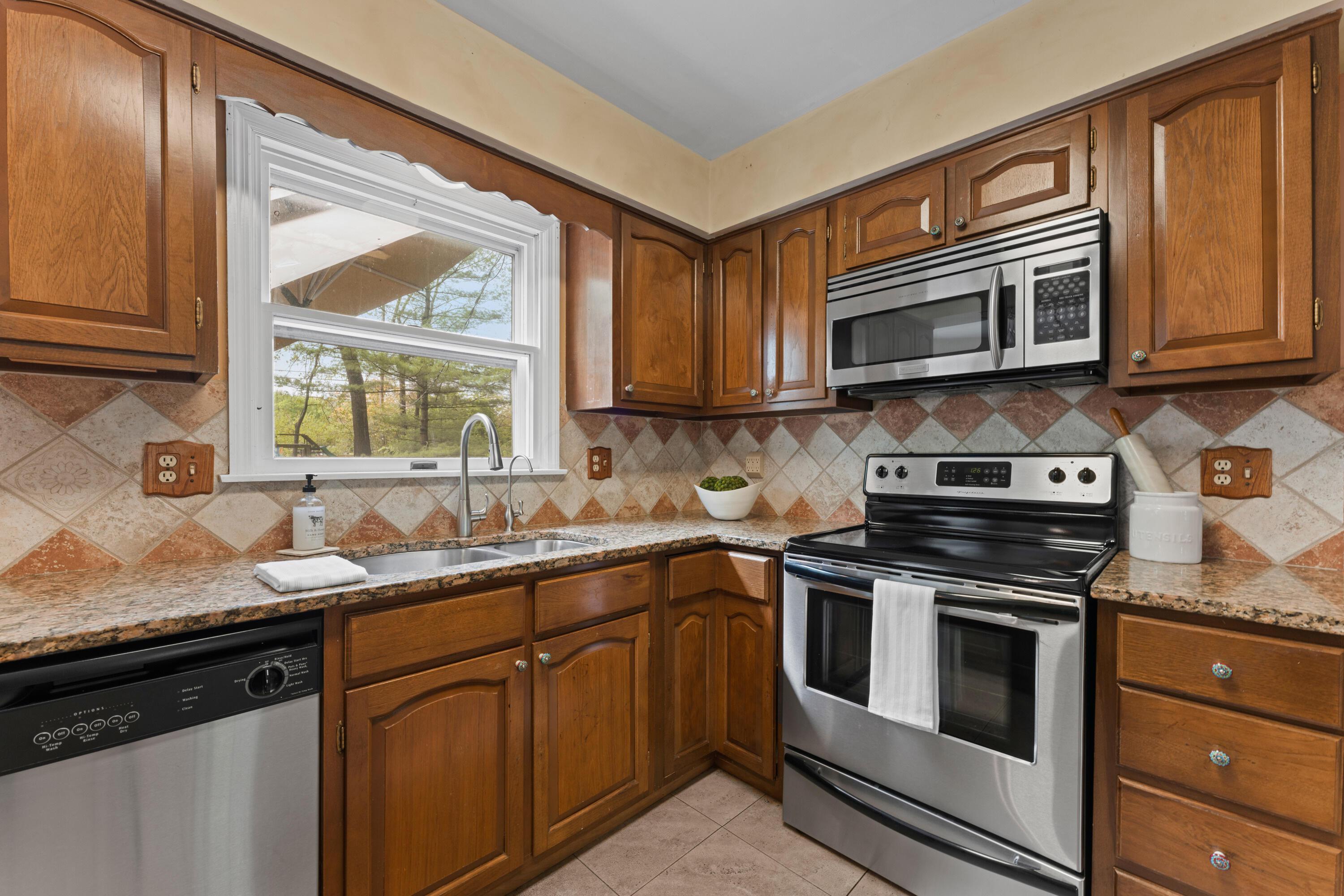 115 Cottswold Drive, Delaware, Ohio image 16