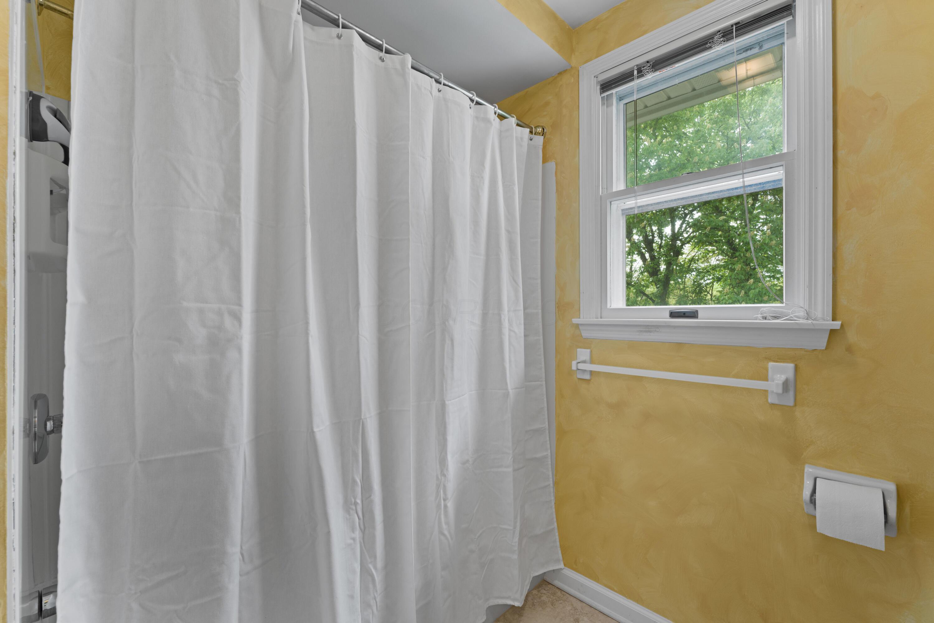 115 Cottswold Drive, Delaware, Ohio image 39