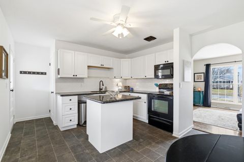 Tiny photo for 629 Andrew Avenue, Westerville, OH 43081 (MLS # 226005448)