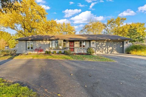 Photo of 12550 Harmon Road, Pickerington, OH 43147 (MLS # 225041964)
