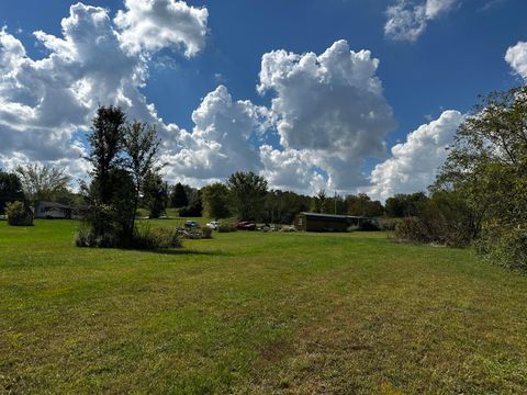 Tiny photo for 7035 Green Road, Hillsboro, OH 45133 (MLS # 225037740)