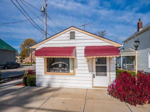 Tiny photo for 111 W Columbus Street, Pleasantville, OH 43148 (MLS # 225044734)