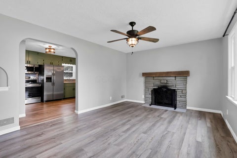 Tiny photo for 1023 Glenmore Avenue, Newark, OH 43055 (MLS # 226023822)