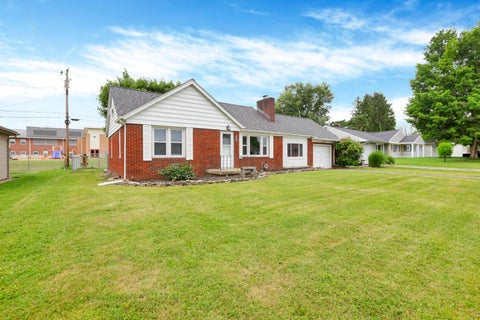 Tiny photo for 1023 Glenmore Avenue, Newark, OH 43055 (MLS # 226023822)