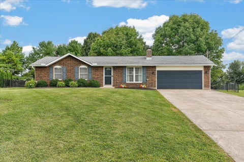 Photo of 2600 Karok Drive, London, OH 43140 (MLS # 226033380)