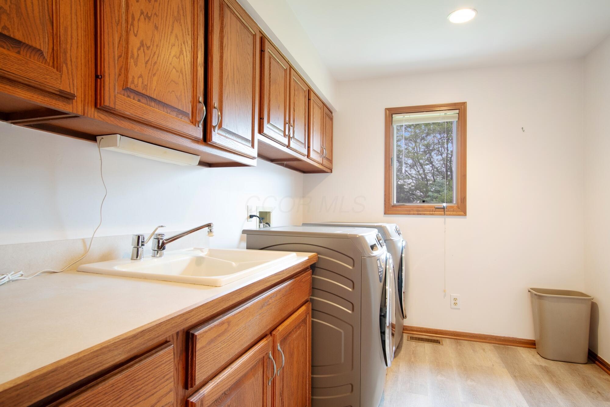 6247 Inverurie Drive, Dublin, Ohio image 38