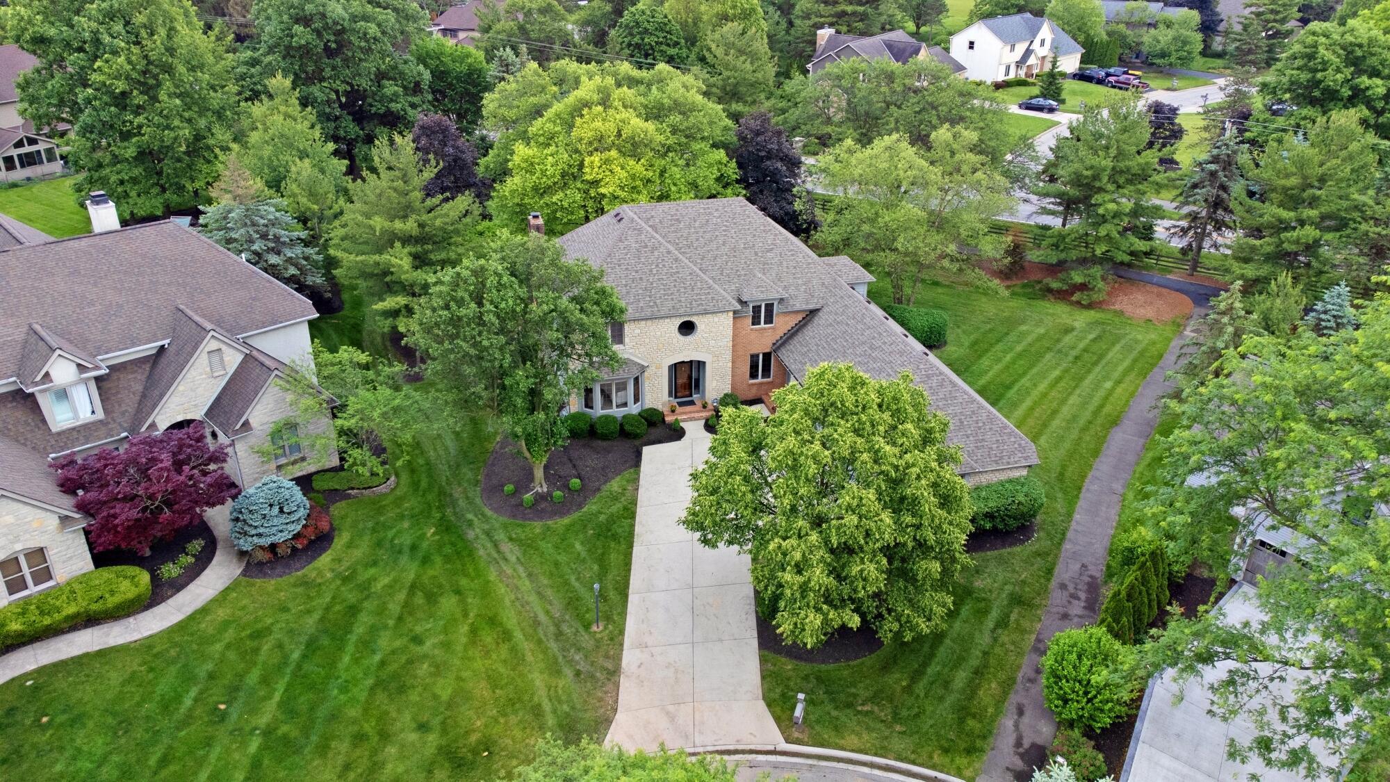 6247 Inverurie Drive, Dublin, Ohio image 11