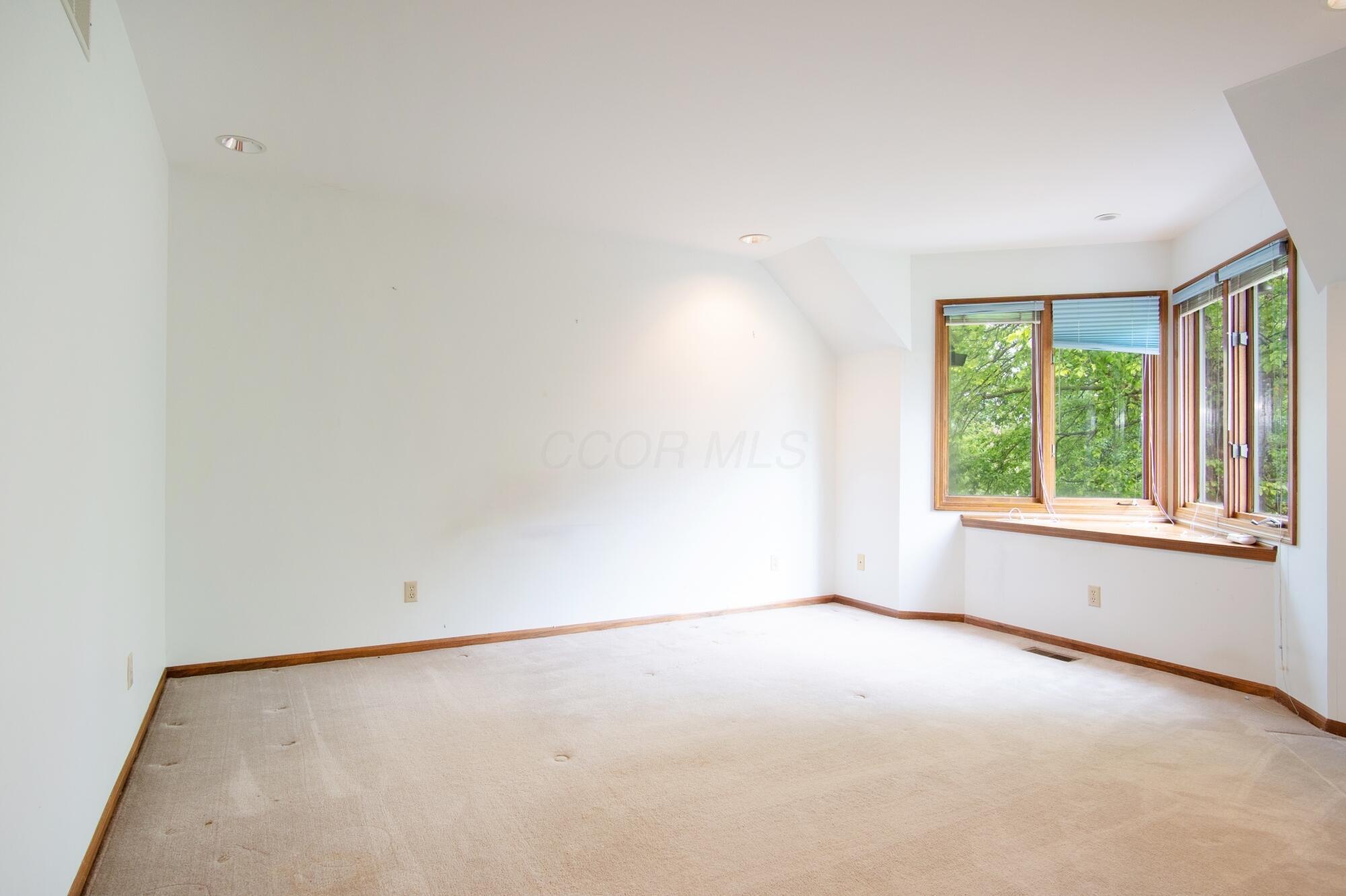6247 Inverurie Drive, Dublin, Ohio image 47