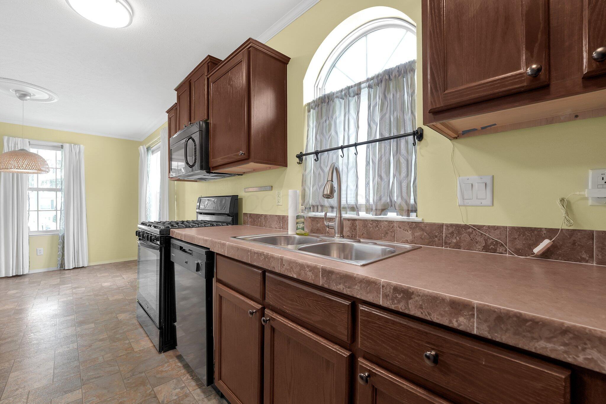 7320 Partridge Drive, Dublin, Ohio image 12