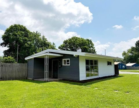 Photo of 1924 Victory Drive, Springfield, OH 45505 (MLS # 226024211)