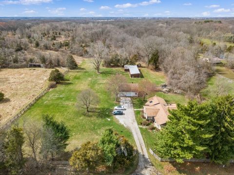 Photo of 357 N B & K Road, Sunbury, OH 43074 (MLS # 226007332)