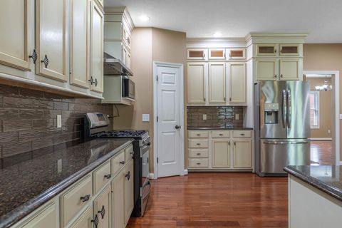 Tiny photo for 2027 Liberty Court, Xenia, OH 45385 (MLS # 226012287)