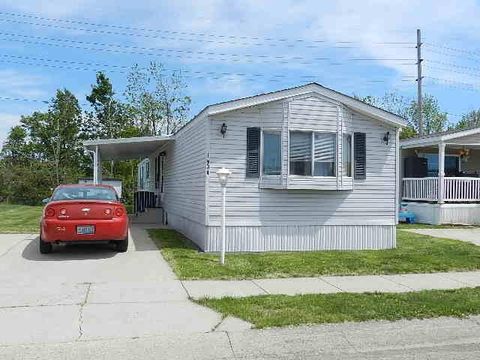 Photo of 1934 Bluffstone Court, Grove City, OH 43123 (MLS # 226017397)