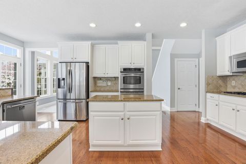 Tiny photo for 8730 Swisher Creek Crossing, New Albany, OH 43054 (MLS # 225042659)