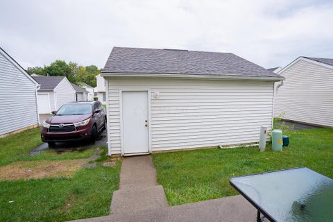 Tiny photo for 1816 Village Ridge Lane 39 #39, Columbus, OH 43219 (MLS # 226036201)