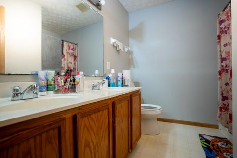 Tiny photo for 1816 Village Ridge Lane 39 #39, Columbus, OH 43219 (MLS # 226036201)