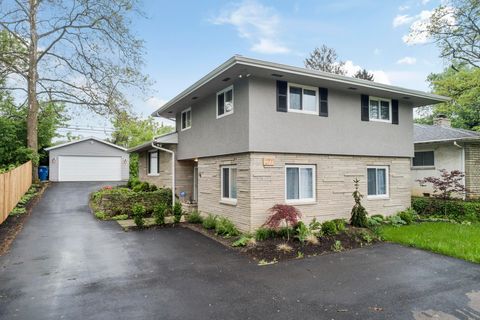 Photo of 277 S James Road, Columbus, OH 43213 (MLS # 226011558)