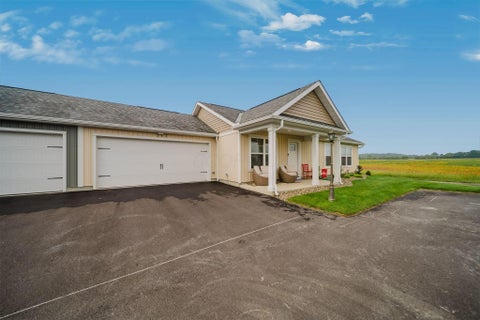 Tiny photo for 212 Cumberland Meadows Circle, Hebron, OH 43025 (MLS # 226034524)