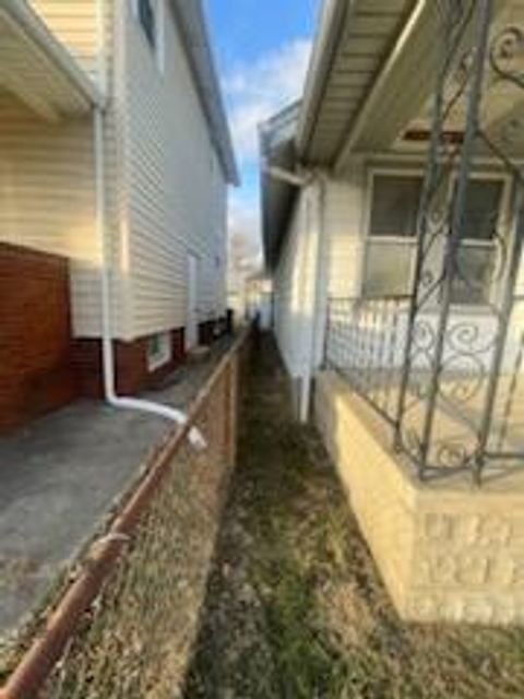 Tiny photo for 1046 Bellows Avenue, Columbus, OH 43223 (MLS # 226002853)