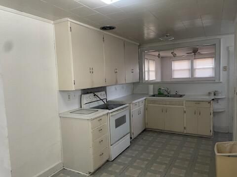 Tiny photo for 1046 Bellows Avenue, Columbus, OH 43223 (MLS # 226002853)