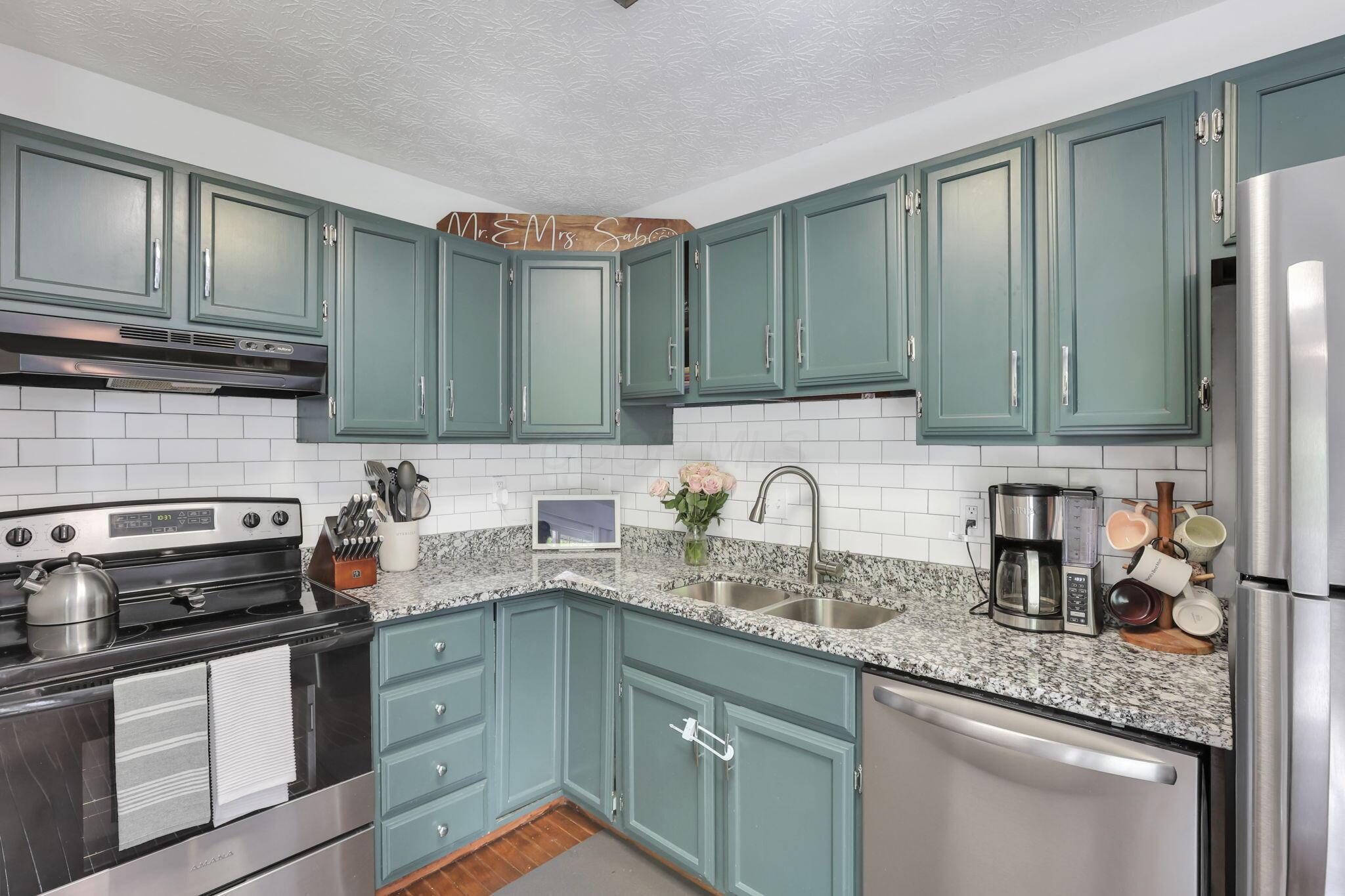 230 Clover Court, Newark, Ohio image 13
