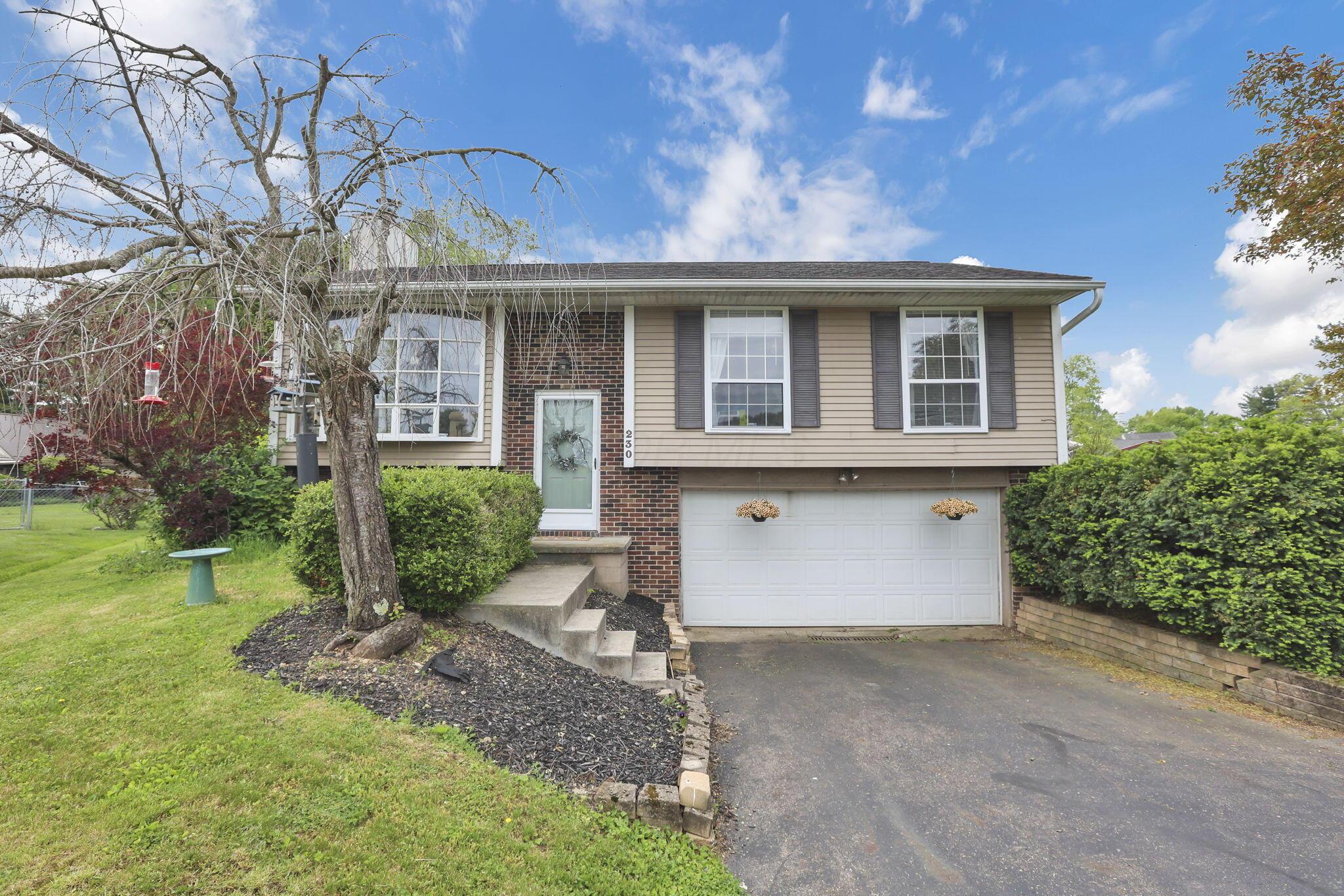 230 Clover Court, Newark, Ohio image 1
