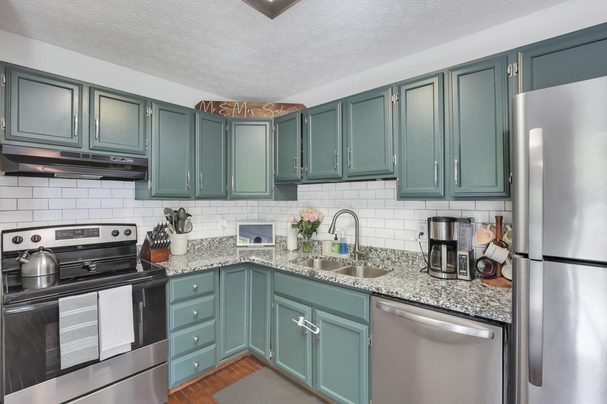 230 Clover Court, Newark, Ohio image 12