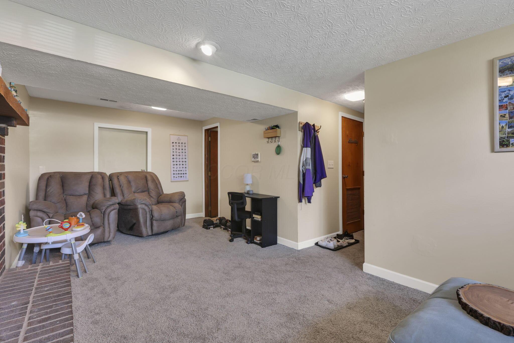 230 Clover Court, Newark, Ohio image 30