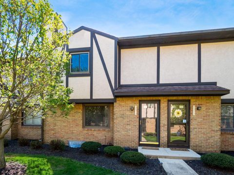 Photo of 5374 Tartan Lane 33 #33, Columbus, OH 43235 (MLS # 226011178)