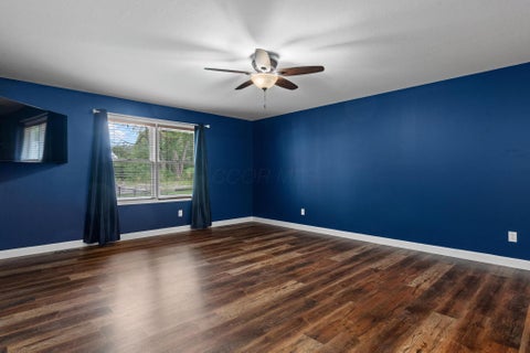Tiny photo for 100 Tanglewood Drive, Hillsboro, OH 45133 (MLS # 226032967)
