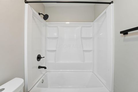 Tiny photo for 1533 E 26th Avenue, Columbus, OH 43211 (MLS # 226002704)