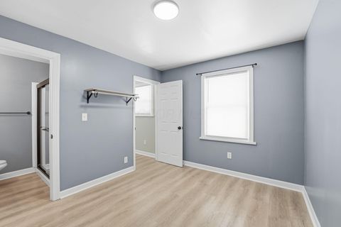 Tiny photo for 1533 E 26th Avenue, Columbus, OH 43211 (MLS # 226002704)