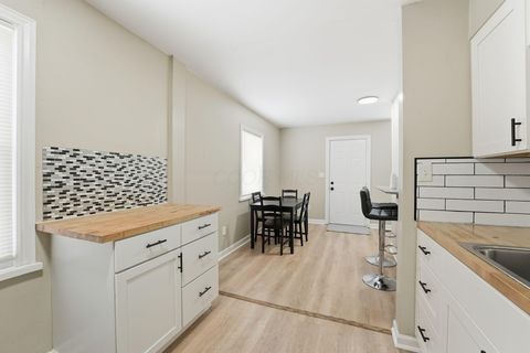 Tiny photo for 1533 E 26th Avenue, Columbus, OH 43211 (MLS # 226002704)