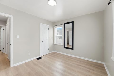 Tiny photo for 1533 E 26th Avenue, Columbus, OH 43211 (MLS # 226002704)