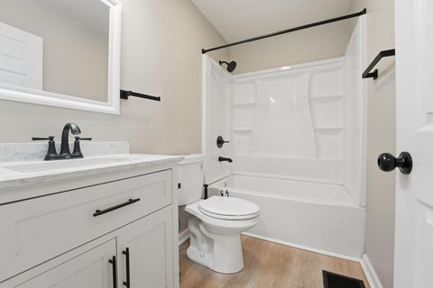 Tiny photo for 1533 E 26th Avenue, Columbus, OH 43211 (MLS # 226002704)