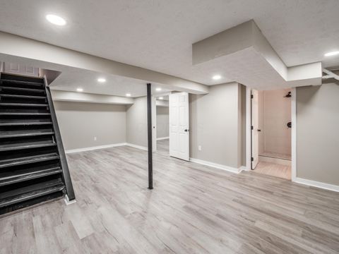 Tiny photo for 164 Alice Rita Street, Columbus, OH 43228 (MLS # 225040559)