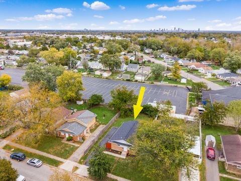 Tiny photo for 164 Alice Rita Street, Columbus, OH 43228 (MLS # 225040559)