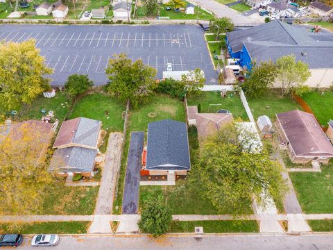 Tiny photo for 164 Alice Rita Street, Columbus, OH 43228 (MLS # 225040559)