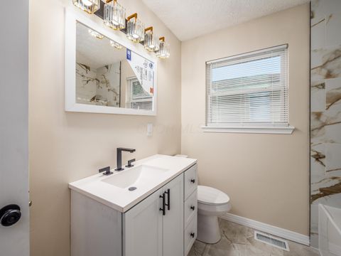 Tiny photo for 164 Alice Rita Street, Columbus, OH 43228 (MLS # 225040559)