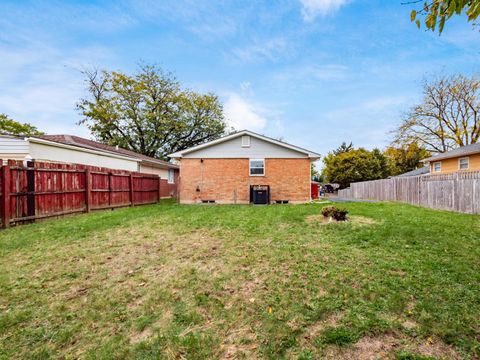 Tiny photo for 164 Alice Rita Street, Columbus, OH 43228 (MLS # 225040559)