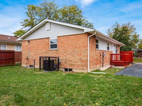 Tiny photo for 164 Alice Rita Street, Columbus, OH 43228 (MLS # 225040559)