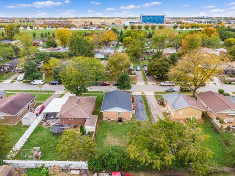 Tiny photo for 164 Alice Rita Street, Columbus, OH 43228 (MLS # 225040559)