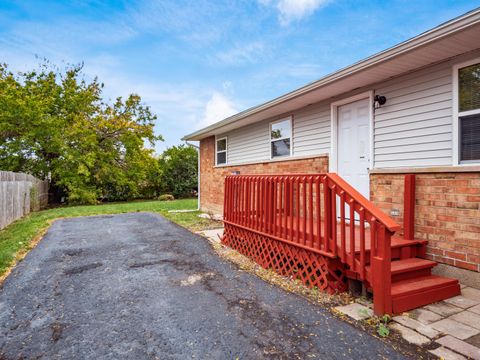 Tiny photo for 164 Alice Rita Street, Columbus, OH 43228 (MLS # 225040559)