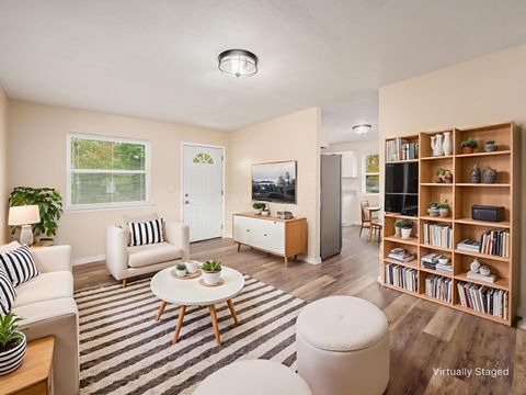 Tiny photo for 164 Alice Rita Street, Columbus, OH 43228 (MLS # 225040559)
