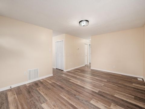 Tiny photo for 164 Alice Rita Street, Columbus, OH 43228 (MLS # 225040559)