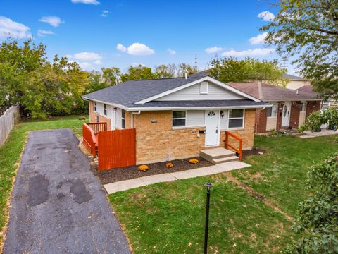 Tiny photo for 164 Alice Rita Street, Columbus, OH 43228 (MLS # 225040559)